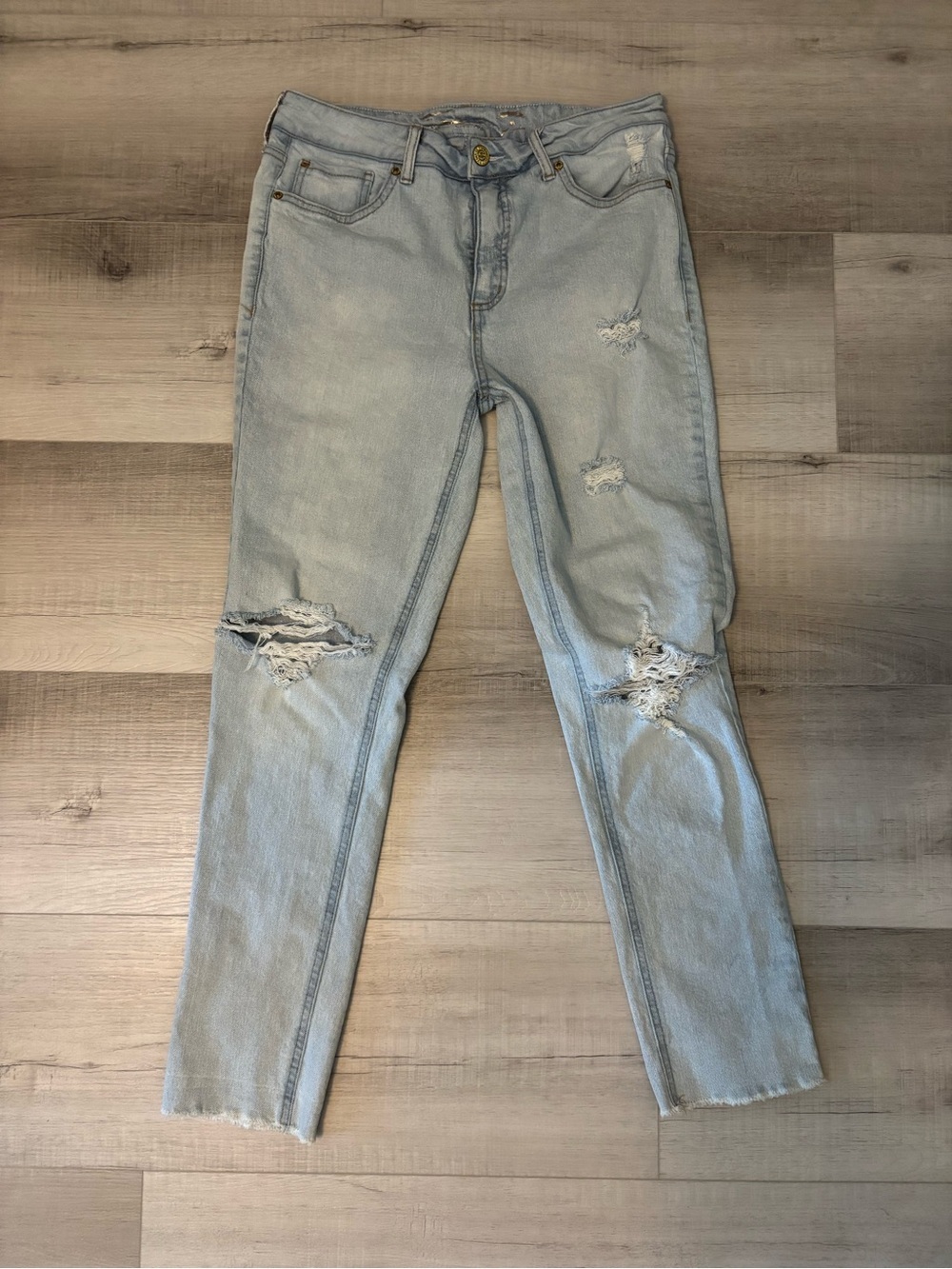 Seven7 Weekend Slim Fit Jeans Light Wash Distressed Raw Hem Size 10